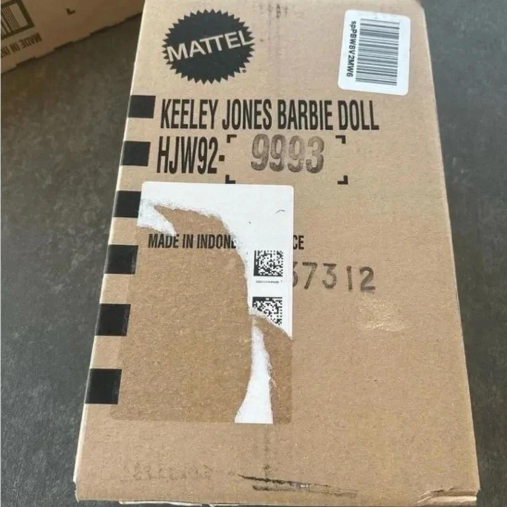 Keeley Jones Barbie Ted Lasso Signature Mattel NIB Sealed Collector Doll